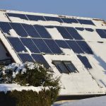 Sunt eficiente panourile solare pe timpul iernii?